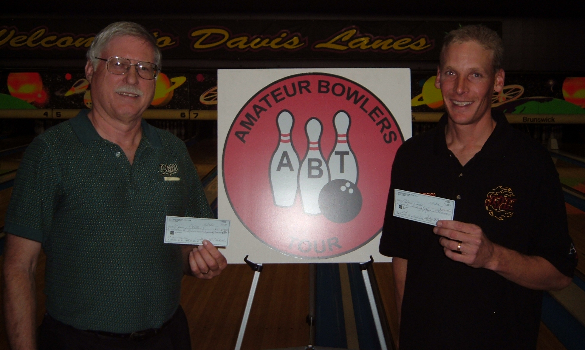 DAVIS LANES TOURNAMENT WINNERS SEPTEMBER 17, 2006 (L to R) Lanny