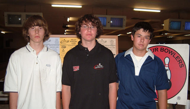 SUE RICH LANES JUNIOR SCRATCH DIVISION WINNERS  OCT. 24 & 25, 2009  Chris Hughes CHAMPION