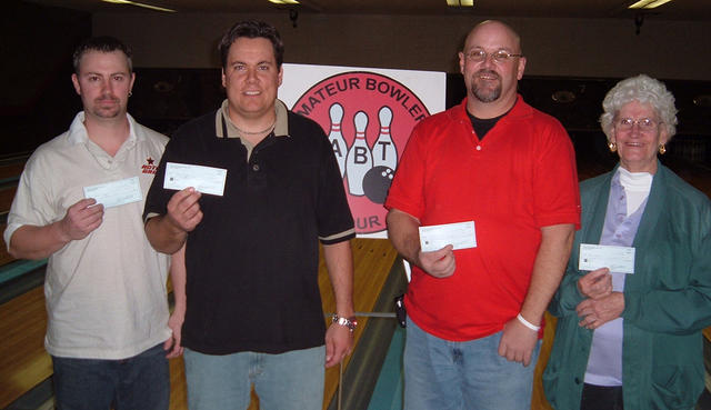 TOWN & COUNTRY LANES CLASSIC DIV. WINNERSDEC. 9 & 10, 2006(L to R)Shawn Tharp CHAMPION, Tony Harper 2ndScott She
