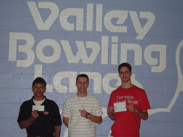 VALLEY LANES CLASSIC DIV. WINNERS APRIL 17, 2005
(L TO R) Frank Barrera 2nd, Chris Walker CHAMPION, 
Jeromy Wood 3rd