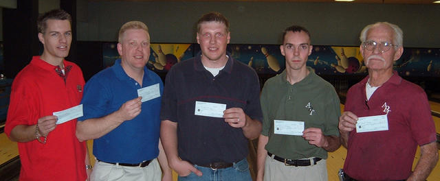BONWOOD BOWL "GIVE 'EM HELL" TOURNAMENT - WINNERS
DECEMBER 10 & 11, 2005
(L to R) Chris Walker 5th, Dave Ingraha